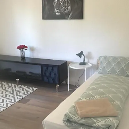 Appartement 3 Bedrooms Shower Full Kitchen Waschmaschiene - Ideal Monteure